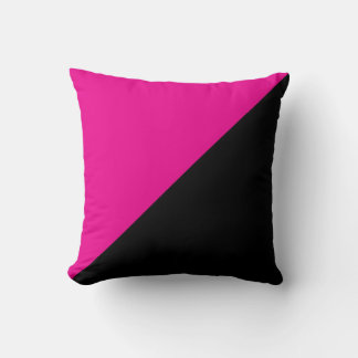 Halb heißrosa und schwarzes diagonales Farbblockmu Kissen