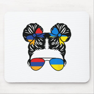 Halbarmenisches halbukrainisches Mädchen Armenien Mousepad