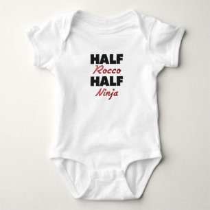 Halbes Rocco halbes Ninja Baby Strampler