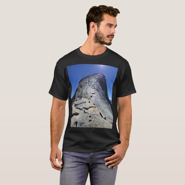 Halbkuppel aus der Kabelbasis - Yosemite T-Shirt (Vorne ganz)