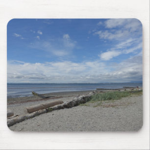 Halbmondförmiger Strand bei White Rock Mousepad