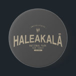 Haleakala Nationalpark Hawaii Urlaub Button<br><div class="desc">Haleakala Nationalpark Hawaii Urlaub - Dieses einzigartige Vintage Design macht auch eine tolle Geschenkidee für diejenigen, die Outdoor Aktivitäten mit Freunden und Familie Liebe.</div>