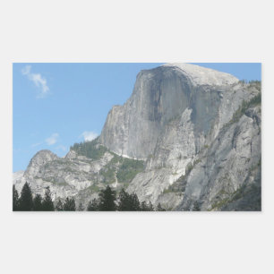 Half Dome von der Seite im Yosemite-Nationalpark Rechteckiger Aufkleber