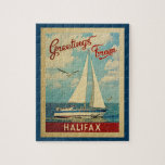 Halifax Sailboat Vintage Travel Kanada<br><div class="desc">Dieses Greetings From Halifax Canada Vintage Reise nautical design verfügt über ein Boot,  das auf dem Wasser mit Möwen segelt und einen blauen Himmel gefüllt mit herrlichen puffigen weißen Wolken.</div>