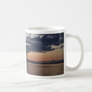 Halifax-Ufergegend an der Dämmerungs-Tasse Kaffeetasse