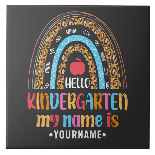 Hallo Kindergarten Rainbow Erster Schultag Fliese (Vorderseite)