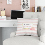 Hallo Schöne rosa Streifen und Blush Peony Floral Kissen<br><div class="desc">Hey wunderschön! Das quadratische Kissen mit seinem zarten,  rosa Streifen-Hintergrund,  den goldenen Imitaten und einer Gruppe von Fußbäumen in hübschen Rosatönen,  mit "Hello prächtig" in Grau und Rosa. Koordiniert mit unseren Einladungssuiten Pink Stripe & Blush Peony,  Büromaterial,  Zuhause und Zubehör.</div>