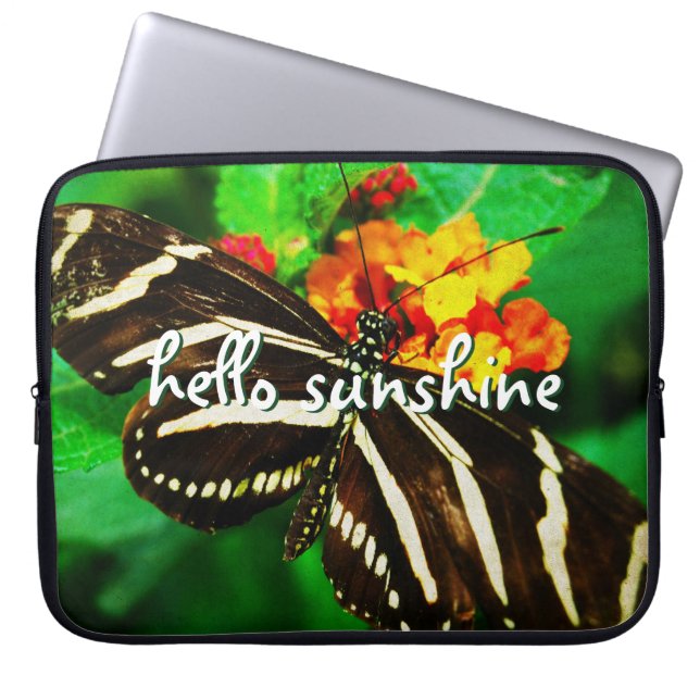 Hallo Sunshine Script Schwarz-weiß Stripe Butterfl Laptopschutzhülle (Vorderseite)