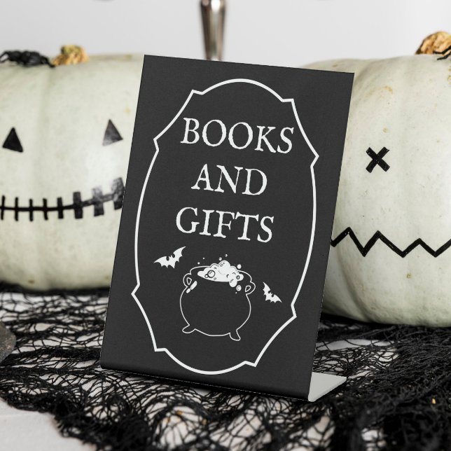 Halloween Baby Shower Books and Gifts Sockelschild (Von Creator hochgeladen)