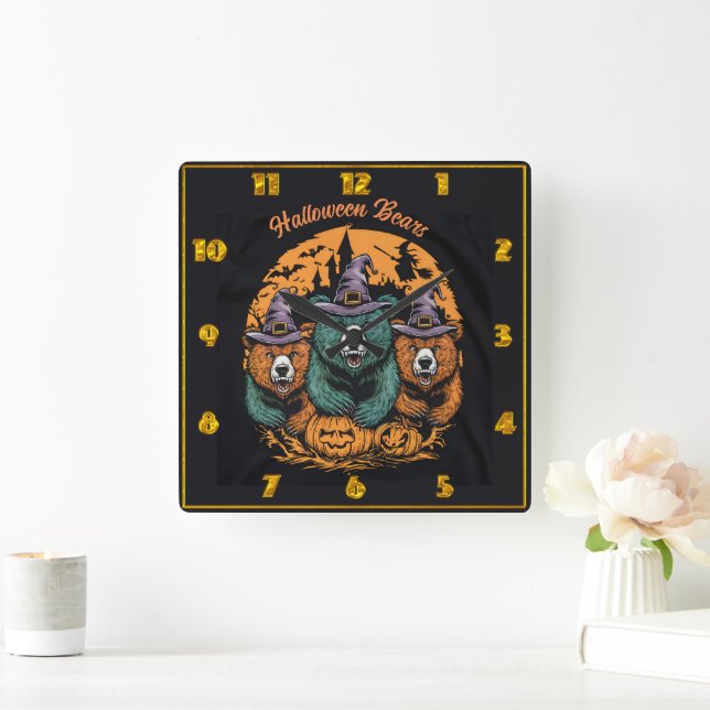 Halloween-Bären in spielerischen Hexenhüten in der Quadratische Wanduhr (Zuhause)