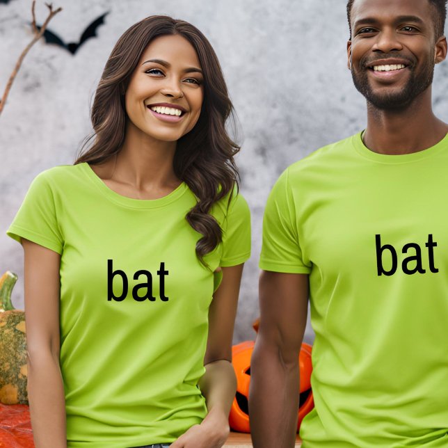 Halloween Bat - Brat unisex T-Shirt (Von Creator hochgeladen)