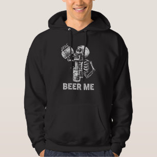 Halloween Beer Me Skeleton Beängstigendes leckeres Hoodie