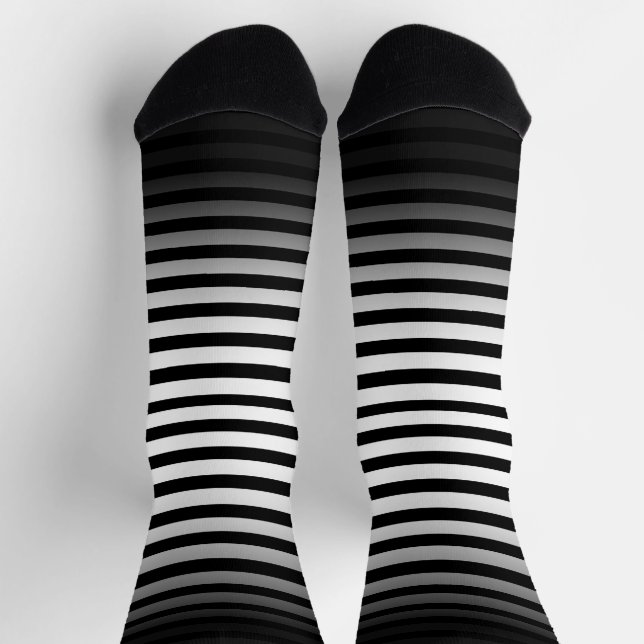 Halloween Black and White horizontal stripes ombre Socken (Oben)
