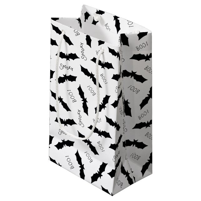 Halloween Black Bat Boo Spooky Muster Kleine Geschenktüte (Vorderseite Schrägansicht)