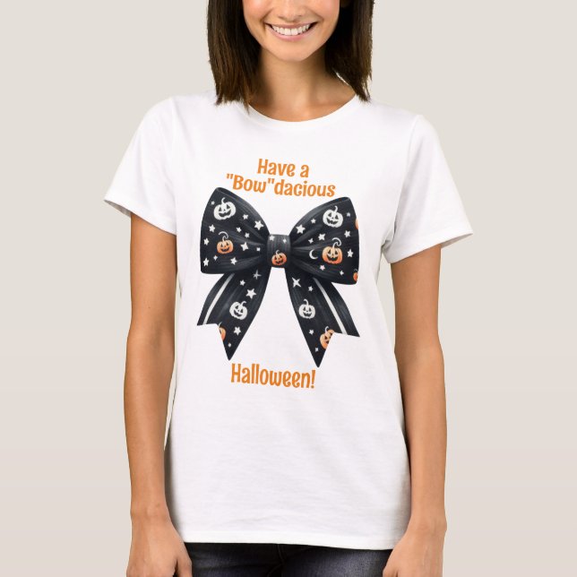 Halloween Coquette "bow" dacious Design T-Shirt (Vorderseite)