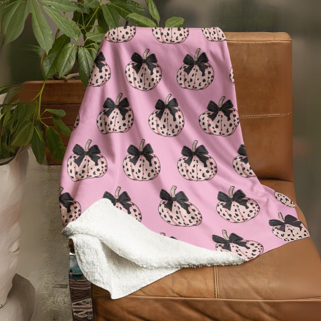 Halloween Coquette niedlich Pink Pumpkin mit Bug Fleecedecke (Halloween Coquette cute Pink Pumpkin with bow Fleece Blanket)