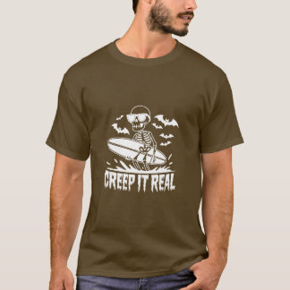 Halloween ein Skelettsurfboard mit Fledermäusen T-Shirt