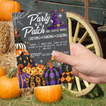 Halloween-Einladung zur Party auf dem Feld