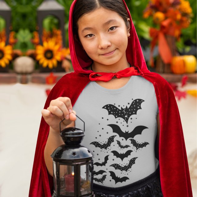 Halloween Galaxy Bats and Stars T-Shirt (Von Creator hochgeladen)