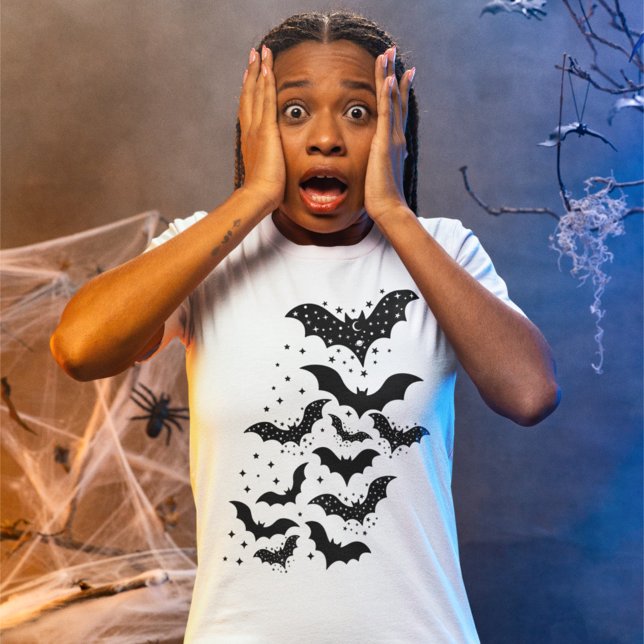 Halloween Galaxy Bats and Stars Tri-Blend Shirt (Von Creator hochgeladen)