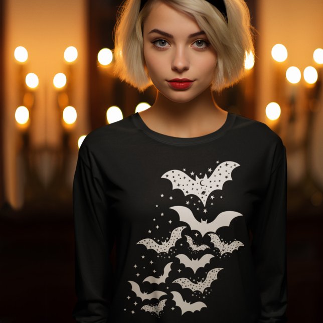 Halloween Galaxy White Bats and Stars T-Shirt (Von Creator hochgeladen)