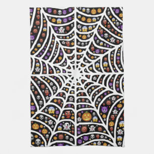 Halloween Ghouls & Goblins in einem Spinnennetz Handtuch
