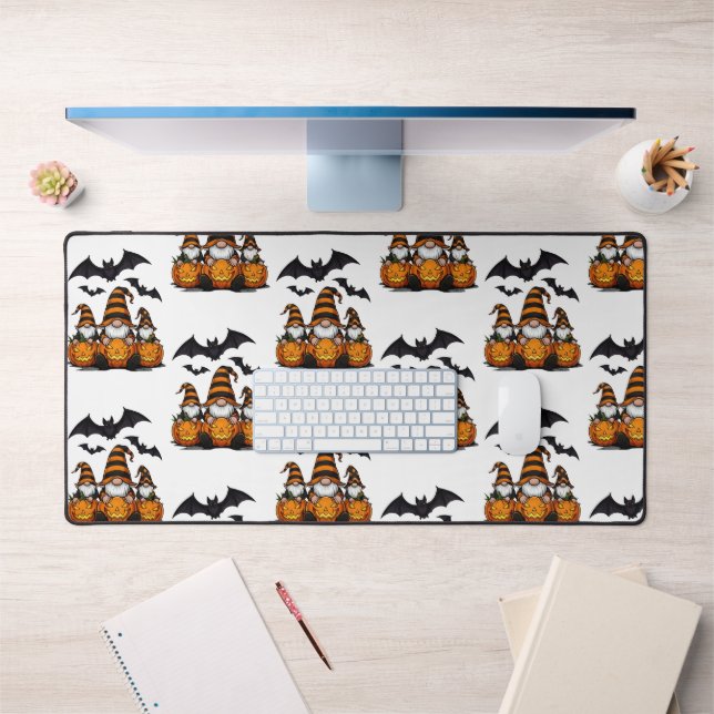Halloween Gnome Desk Mat (Bureau 1)