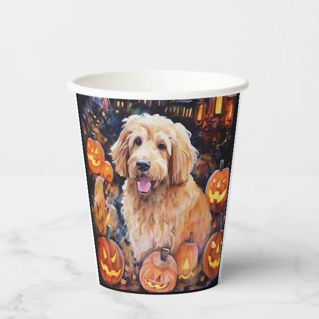 Halloween Goldendoodle mit Pumpkins Beängstigend Pappbecher (Vorderseite)