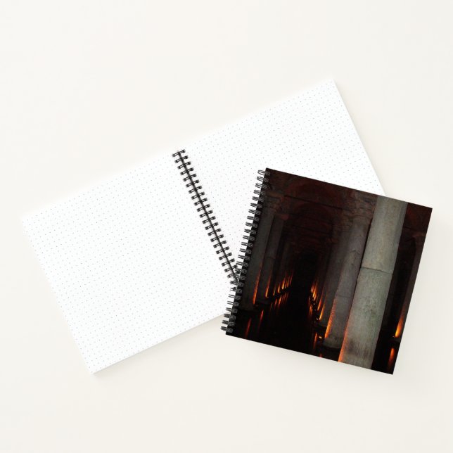 Halloween gothique Hallway to Hell Bullet Journal (Intérieur)