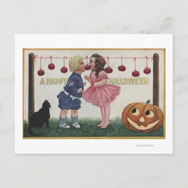 Halloween GreetingApples on String Postkarte (Vorderseite)