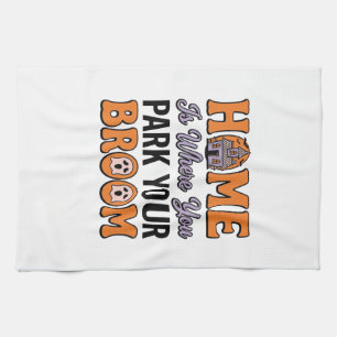 Halloween Heim Parke deinen Besen Vintage-Typograf Geschirrtuch