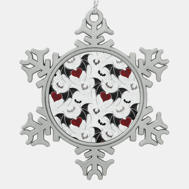 Halloween-Herz mit schwarzen Fledermausflügeln Schneeflocken Zinn-Ornament (Vorderseite)