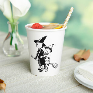 Halloween-Hexe und Clown auf einem Besenstiel reit Pappbecher