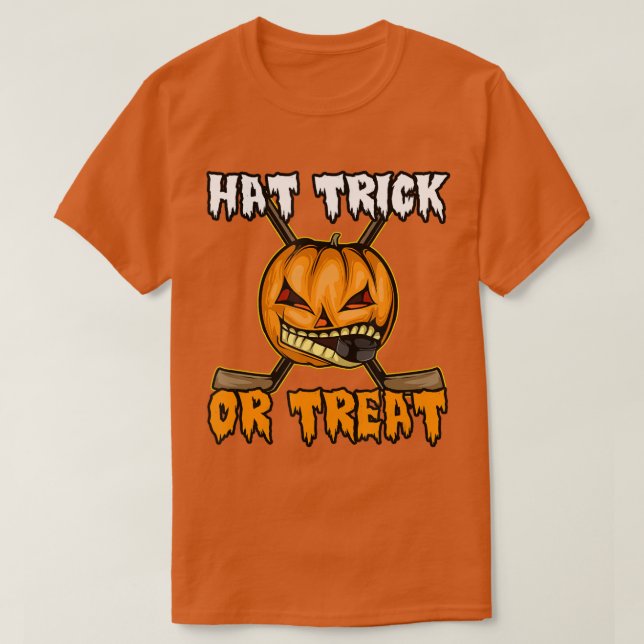 Halloween Hockey Hat Trick oder Treat Funny T-Shirt (Design vorne)
