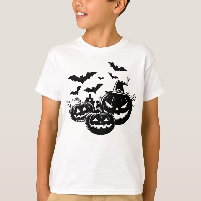 Halloween in black and white T-Shirt (Vorderseite)