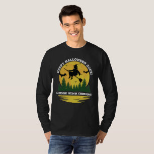 Halloween Kaution Hexe überquert flying Broomstick T-Shirt