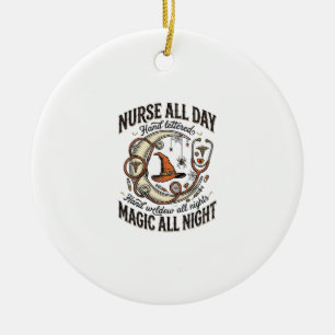 Halloween-Krankenschwester-Shirt Hexenmedizinische Keramik Ornament