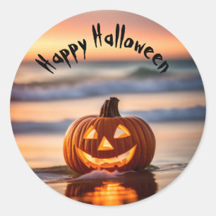 Halloween-Kürbis auf dem Ocean Beach Runder Aufkleber
