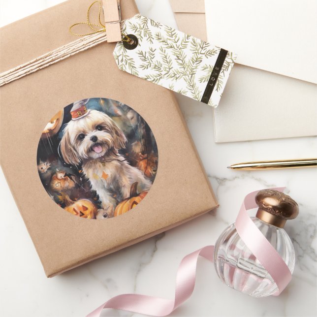 Halloween Lhasa Apso mit Pumpkins Beängstigend Runder Aufkleber (Schenken)