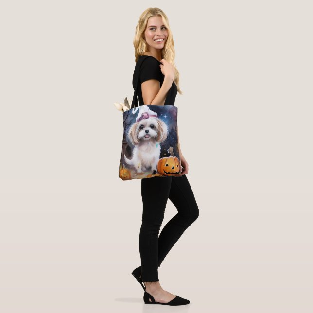 Halloween Malti Tzu mit Pumpkins Beängstigend Tasche (Am Model)