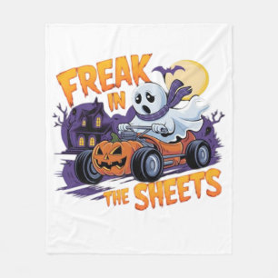 HALLOWEEN-MONSTER IM BETTLAKEN FLEECEDECKE