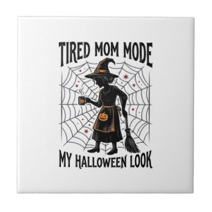 Halloween-Mutter-Shirt Müdes Kostüm Vintage Grafik Fliese