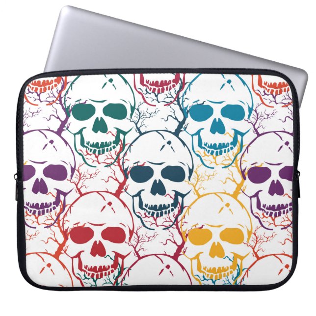 Halloween nahtloses Muster mit Schädeln. farbig b Laptopschutzhülle (Vorderseite)
