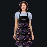 Halloween Niedliche Fledermäuse Wiederholmuster Mo Schürze<br><div class="desc">Fun fall und Halloween Kinderfreundlichkeit Fledermausmuster Design. Kunstwerk von Valarie Wade.
Die Hintergrundfarbe kann geändert werden. Option Monogramm und Individuelle Name Ideal für eine leckere Backküche Spaß!</div>