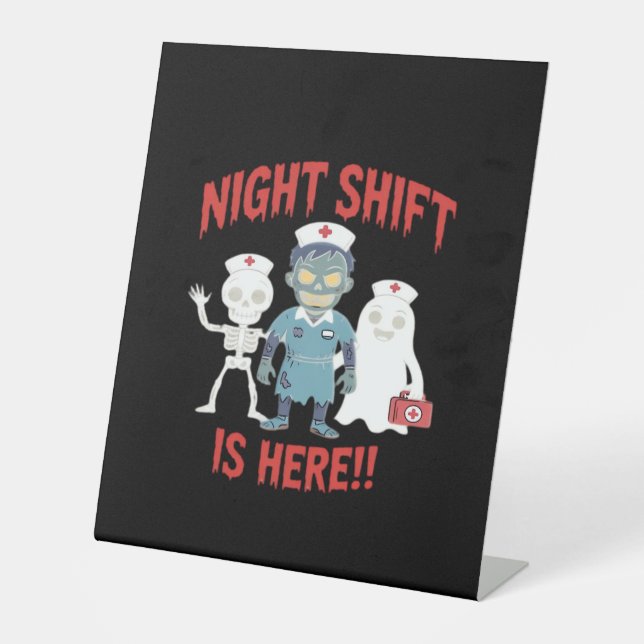 Halloween Nurse Funny Ghost Skeleton Zombie Essent Sockelschild (Vorderseite)
