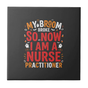 Halloween Nurse Practitioner Besen Kaputt Design Fliese