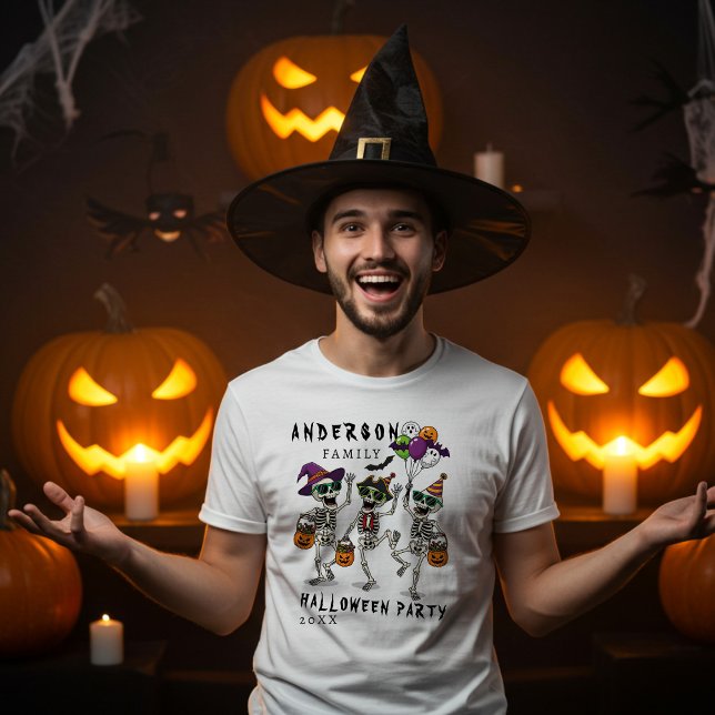 Halloween-Party für personalisierte Familienname T-Shirt (Von Creator hochgeladen)