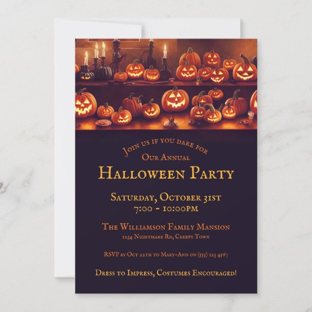 Halloween-Party mit Kürbislampen und Kerzen Einladung (Vorderseite)