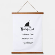 Halloween-Party mit schwarzen Hutdetails bespreche