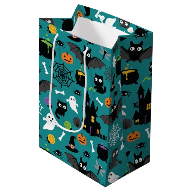 Halloween Pattern Mittlere Geschenktüte (Vorderseite Schrägansicht)